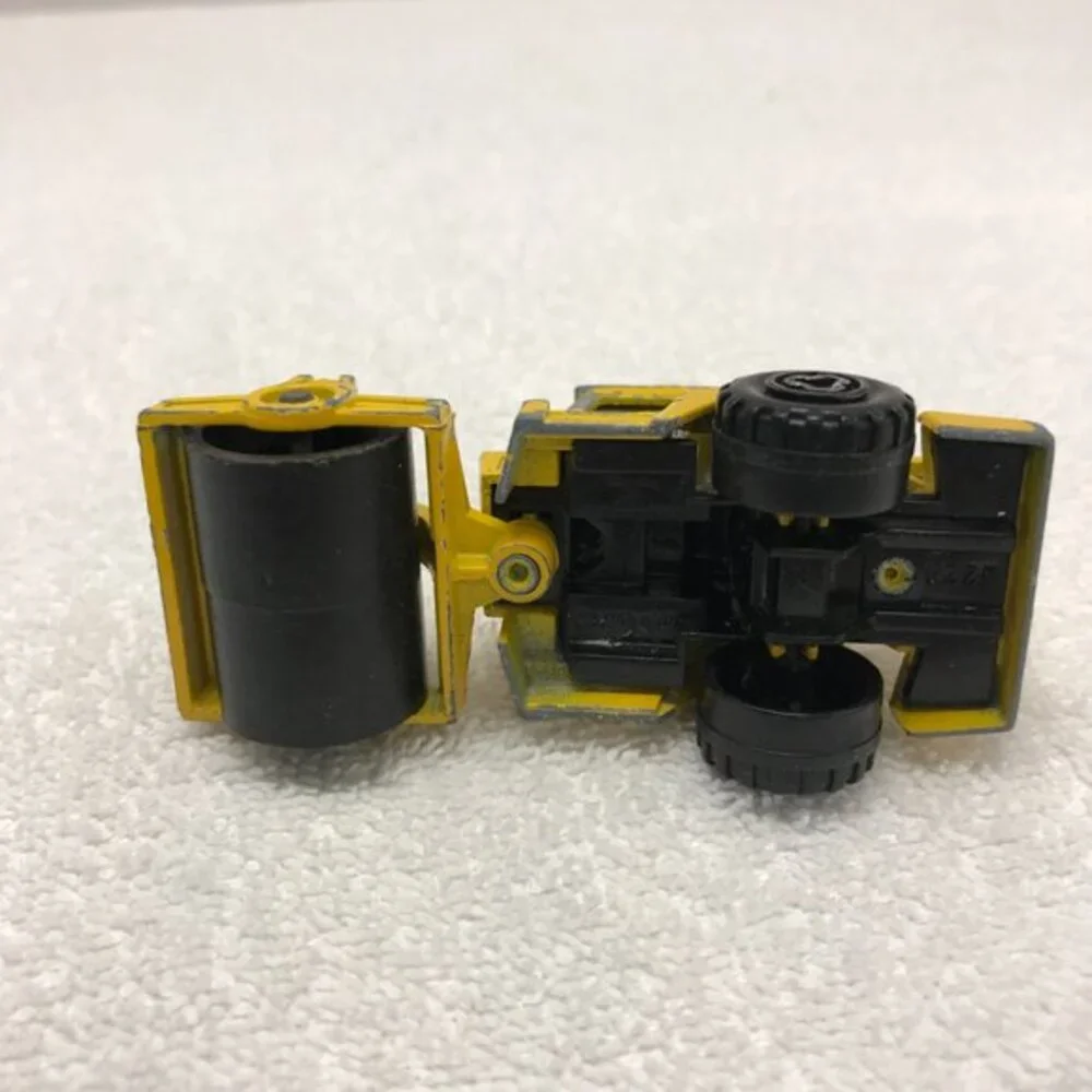 Majorette N226 Road Roller Yellow diecast construction‎ equipment